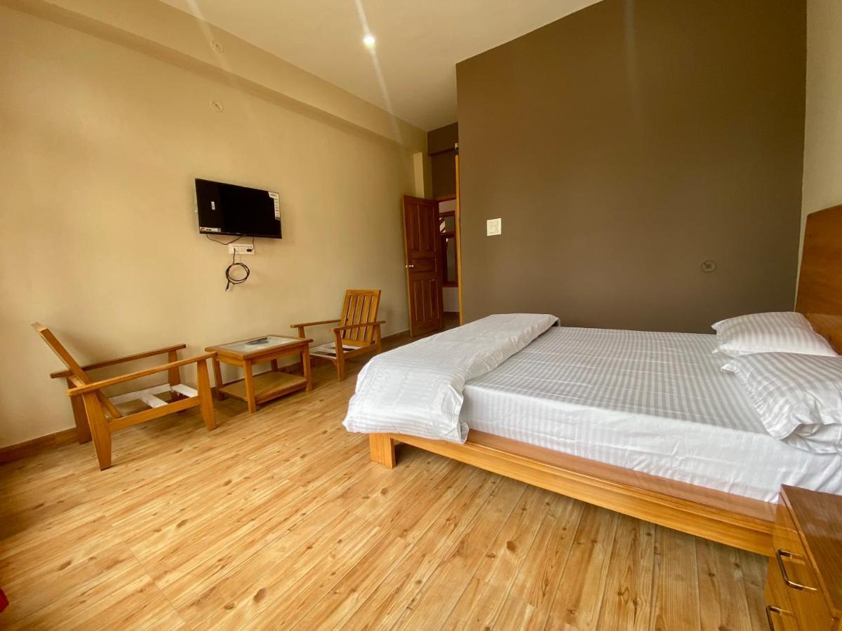 Hotel Mansarovar Inn Munsyari Eksteriør billede