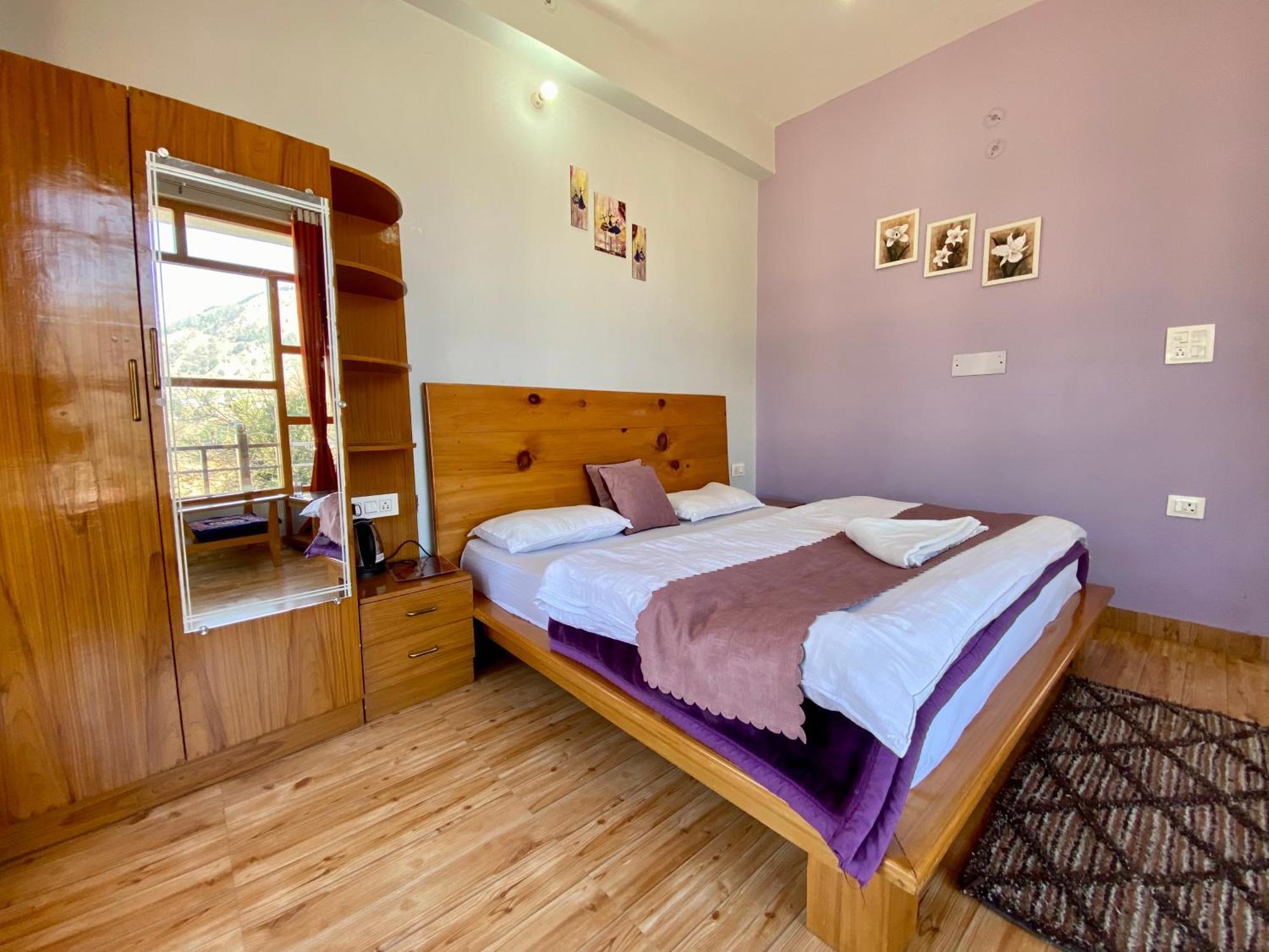 Hotel Mansarovar Inn Munsyari Eksteriør billede